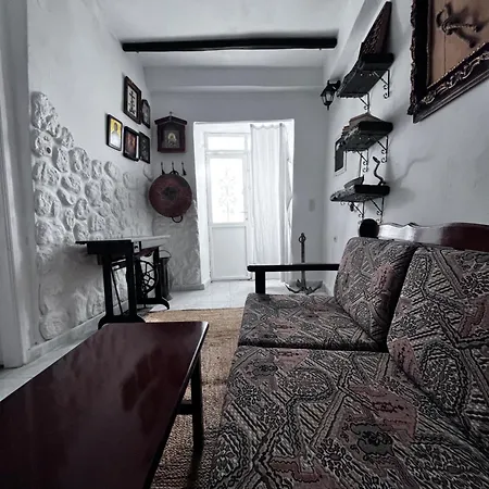 Holiday home Aelia Ioulis