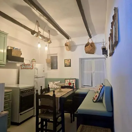 Semesterbostad Aelia