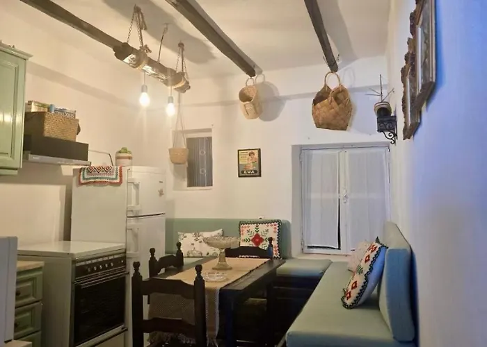 Semesterbostad Aelia